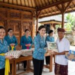 Sinergi TP PKK Bali dan Badung Salurkan Bantuan Pangan di Tiga Desa Abiansemal