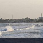 peringatan air pasang pesisir bali
